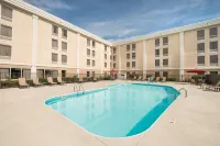 Hampton Inn Columbus-International Airport Hotels in Gahanna