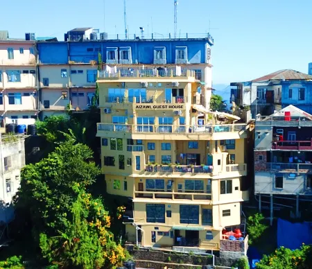 Aizawl Guest House Отели в г. Эйзол