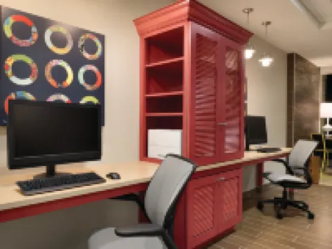 愛荷華城科拉爾維爾希爾頓惠庭套房酒店 科拉爾維爾酒店