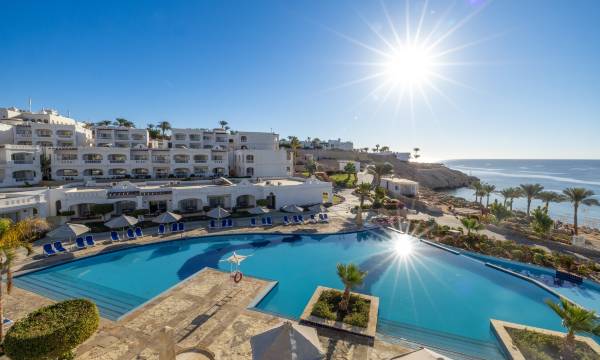 Continental Plaza Beach Resort by IHG