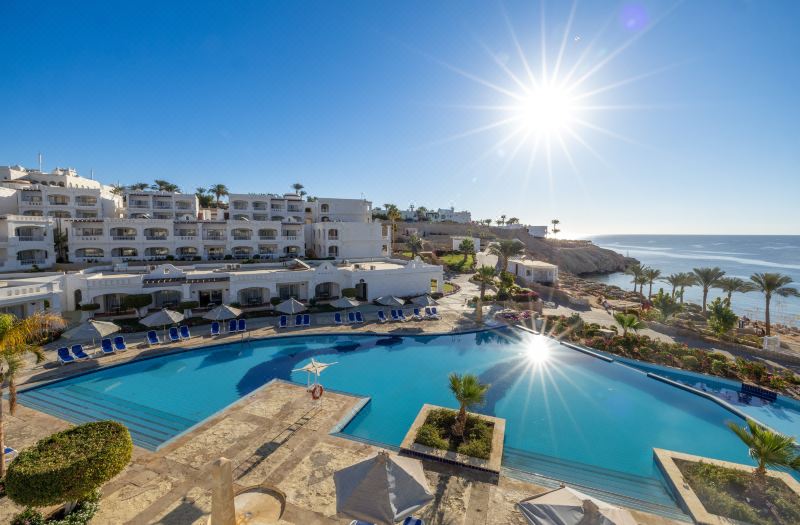 Continental Plaza Beach Resort by IHG