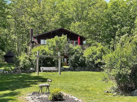 Are you ready to relax and enjoy the fresh mountain air in privacy?