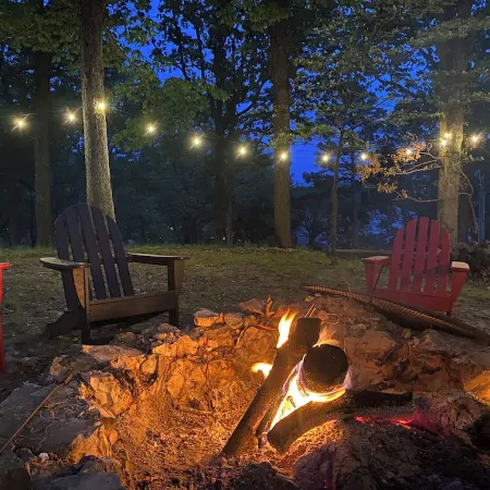 Lakefront Cabin & Bunkhouse with Private Dock