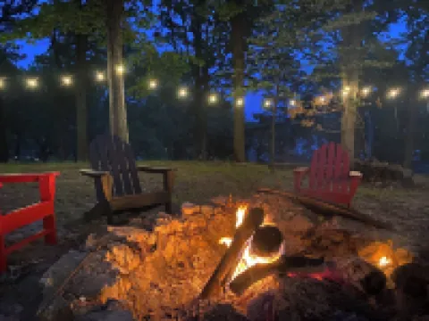 Lakefront Cabin & Bunkhouse with Private Dock
