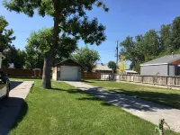 Beautifully renovated 2 plus- bedroom house with AC and WiFi in Idaho Falls. Hotels near Pier 1