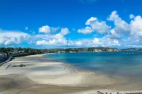 Sea view, flat for 4 people, free wifi Hotel dekat D2 Studio Danse 2000