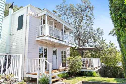 Whalers Retreat - Hyams Beach 3Br Cottage
