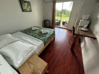 Te Mao Hotel di Rangiroa