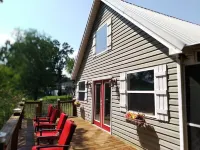 LAKE FRONT home at Lake Chickamauga FAMOUS for LARGEMOUTH BASS FISHING!