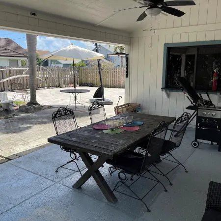 Charming 3-bedroom house with AC and WiFi in fabulous Jupiter, close to beaches