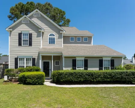 Spacious & Quiet Vacation Getaway, 15 Min to Beach 錫爾弗萊克酒店