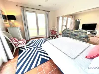 Escape to the Eastern Shore -Upscale Romantic Waterfront getaway cottage w dock