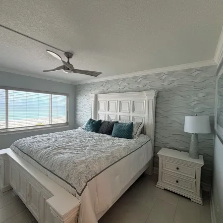 Beachfront condo directly on Holmes beach