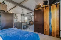 Luxurious STUDIO 19 - Quiet - Views  - Town in 5 mins - JTNP - in  8 minutes