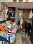 “SERENDIPITY” a boho inspired tiny home on wheels in country setting Hotel a Nolan County