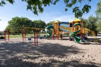 "THE HAMPTON" Gilbert I Designer Style + Comfort I 3bed/2.5bath