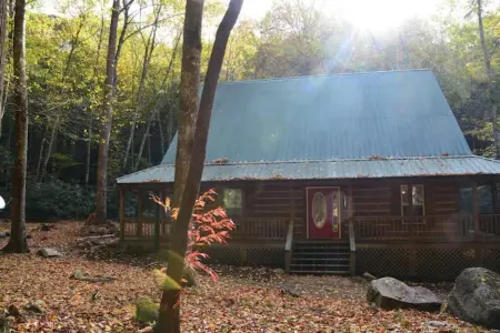 CompassCreekCabin - Luxury LogCabin on Rushing Creek