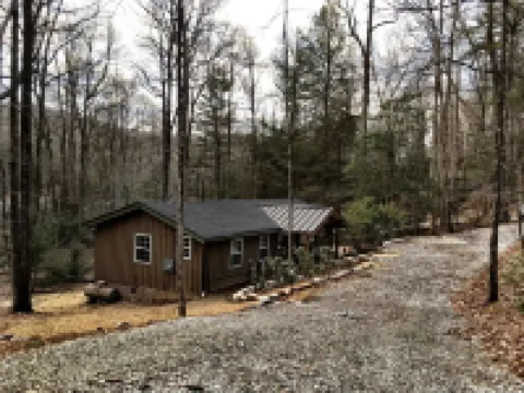 Cozy Appalachian Trail Cabin - Woody Gap & Blood Mountain in Suches, GA
