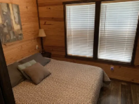 Tiny home only 1 mile from Vogel State Park! The Gray Loft Reece Farm Village