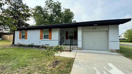 Cozy 3-bedroom house in Greenville Great location!!Close to everything !!NEW!! Отели в г. Хант