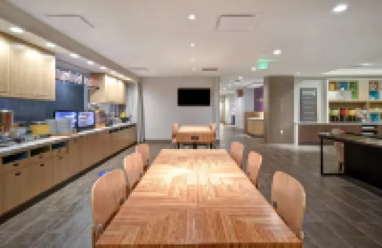 Home2 Suites by Hilton Eau Claire South