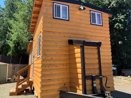 Cabin #4 Lake Nahwatzel Resort - New Tiny Cabin!