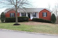 Spacious Home Close to Downtown Nashville
