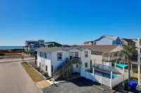 2nd Row, 2 minute walk to sand, Pool, Sleeps 6, - Downstairs