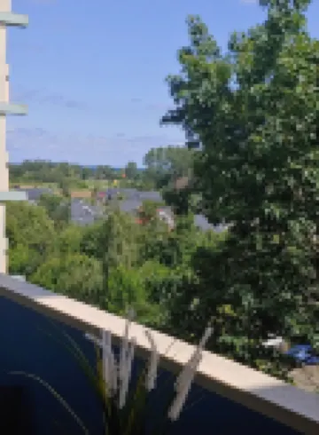 Rocksteins Nr. 2 - cozy vacation apartment, close to the beach, the Baltic Sea on the horizon