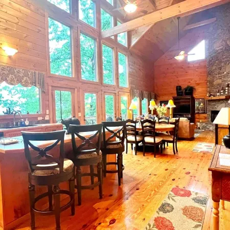 Smoky Mountains National Park, Cades Cove, Secluded Romantic Honeymoon Getaway