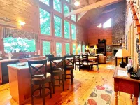 Smoky Mountains National Park, Cades Cove, Secluded Romantic Honeymoon Getaway