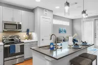Swanky Cozy 1-bedroom apartment w/fitness room, pool,WIFI in fabulous Fort Worth