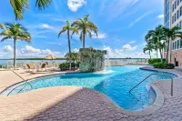 Beautiful 1-bedroom condo with the best views ocean,back bay & beautiful sunset
