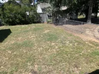 Newly Renovated, Dog Friendly, Fully Fenced Back Yard, Easy Beach Access!