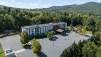 Hampton Inn & Suites Lake George Hotels in Lake George
