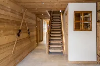 Chalet sleeps 14 with jacuzzi, 200m of Pré la Joux ski lift - Chatel Reservation Hotels in Chatel
