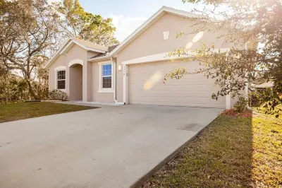 Modern 4 Bdr Home near Tradition Town Center Hotels near 7-Eleven