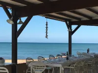 1ªLínie! Right on the beach, sea views, pool, climate, WIFI