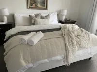 Old Maffra Cottage - 100yr old Cottage With Loads of Characture and Charm! Hotels in Maffra