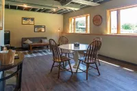 Hideaway in the Millville Valley