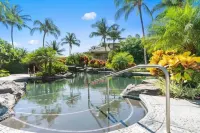 Hawaiian-Style Garden View 2-Br Villa, Ground Floor AC Kitchen & Beach Club Pass