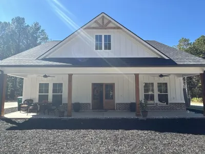 Cottage near Elijah State Park, Savannah Lakes Village, Baker and Hickory Knob.