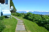 Miracle Ridge - Beautiful, Private Home Overlooking Kachemak Bay & Cook Inlet