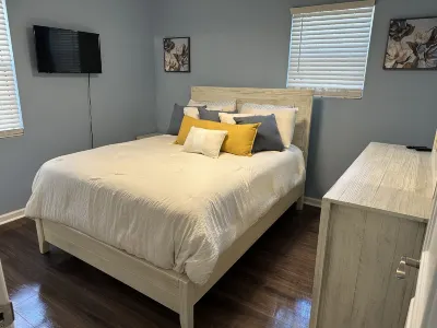 Perfect Marshside Home Hotels near Coastal Discovery Museum