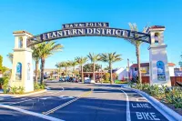 Walk to Beach & Harbor 2 - Lantern District