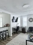 Modern 1 BR apt | Close to everything | Whitesboro