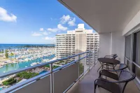 Luxury Ocean Marina View Studio World Famous Ilikai NO RESORT FEES! FREE WIFI - Homestays