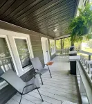 NEW! Modern & Cozy close to Downtown Attractions!