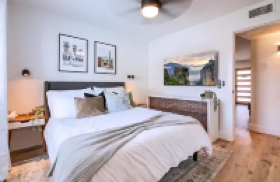 Luxury Lakeside Adventureland!