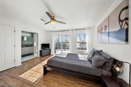 Beaver Bluff - Close to Eureka & Dam Site Lake Park